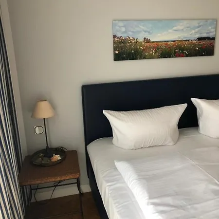 Haus Strelasund App8 아파트 빈츠